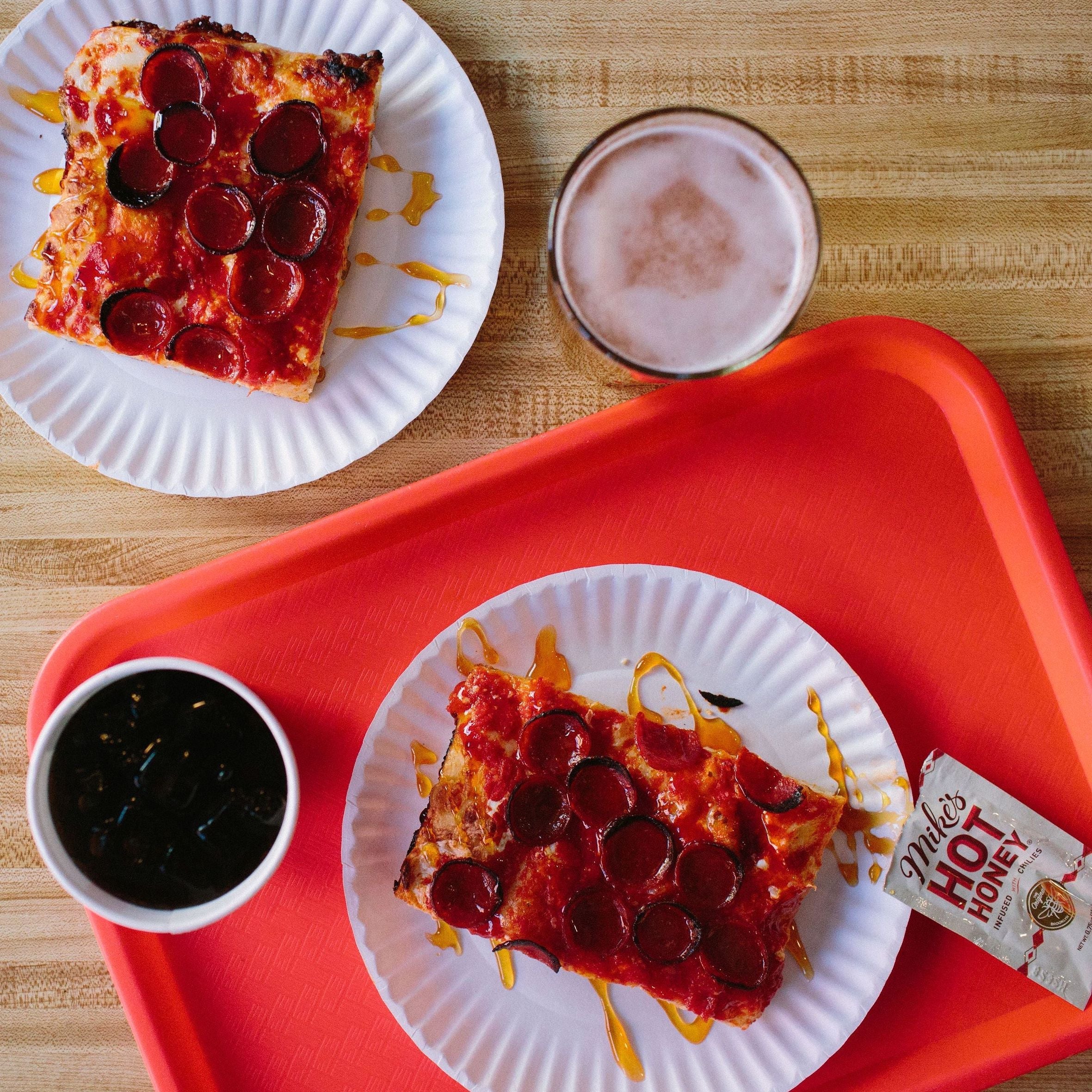 Pepperoni_Pizza_Squeeze_Packets_GB_108_83f40aa9-b363-4a66-9123-416e2435b9ce